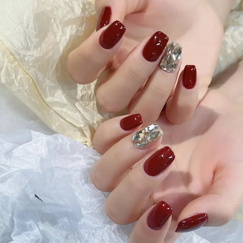 24Pcs Short Square Ballet Red False Nails French Minimalism Rhinestone Acrylic Manicure Retro Sweet Detachable Stick on Nails