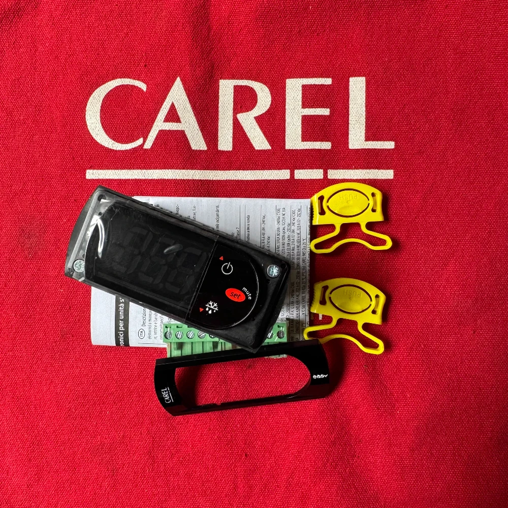 

CAREL PZRIX0H001 Temperature Controller with Sensor New Original