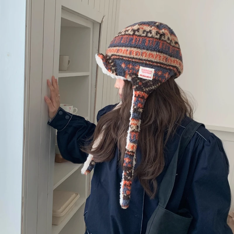 Retro Plush Lei Fen… - image