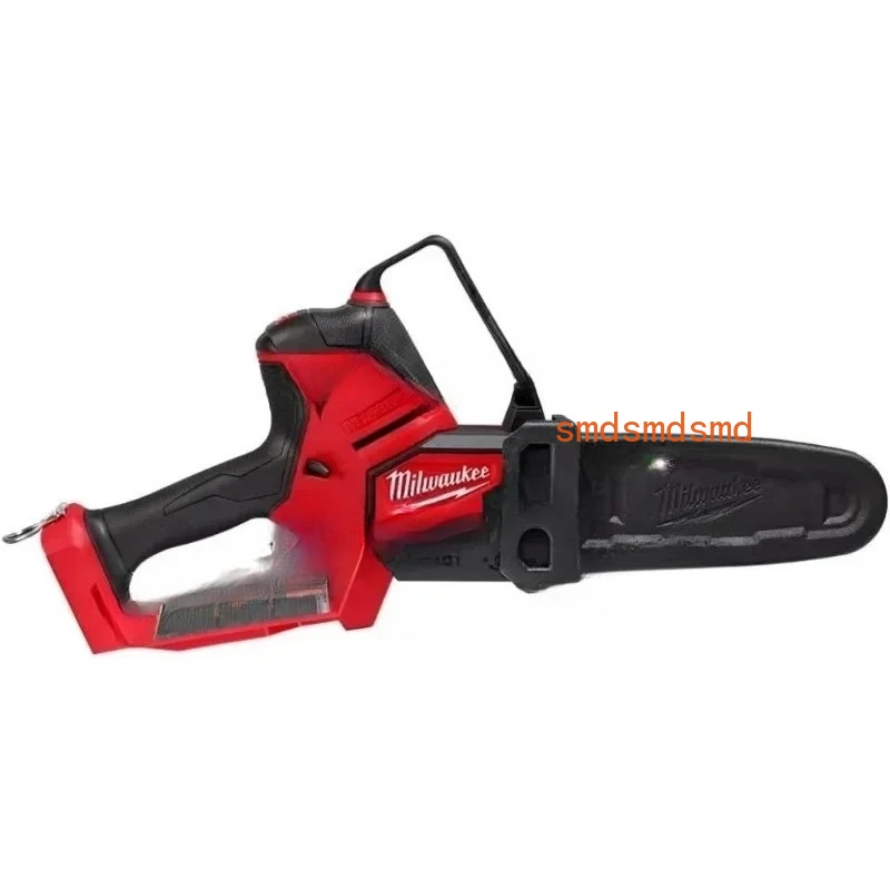 Milwaukee Hatchet M18 L’outil électrique idéal pour les travaux de débroussaillement et de coupe en extérieur