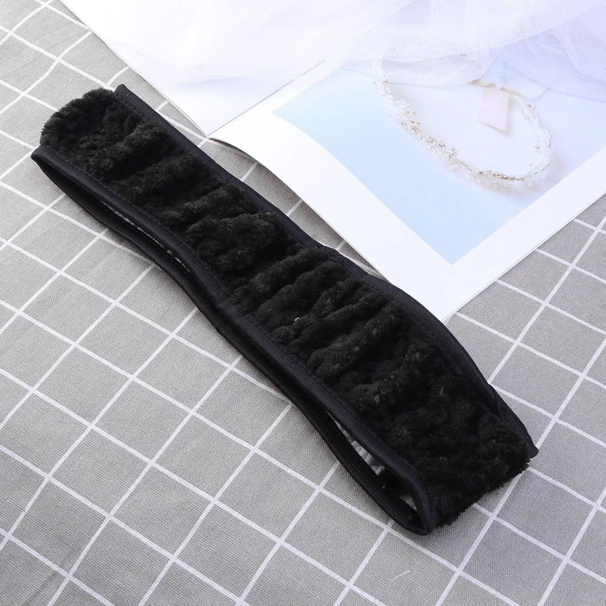 

Stylish Stretch Steering Wheel Cover 36-38Cm Elastic Steering Cover Four Seasons Antiskid Grip Easy Install Black Car Interior
