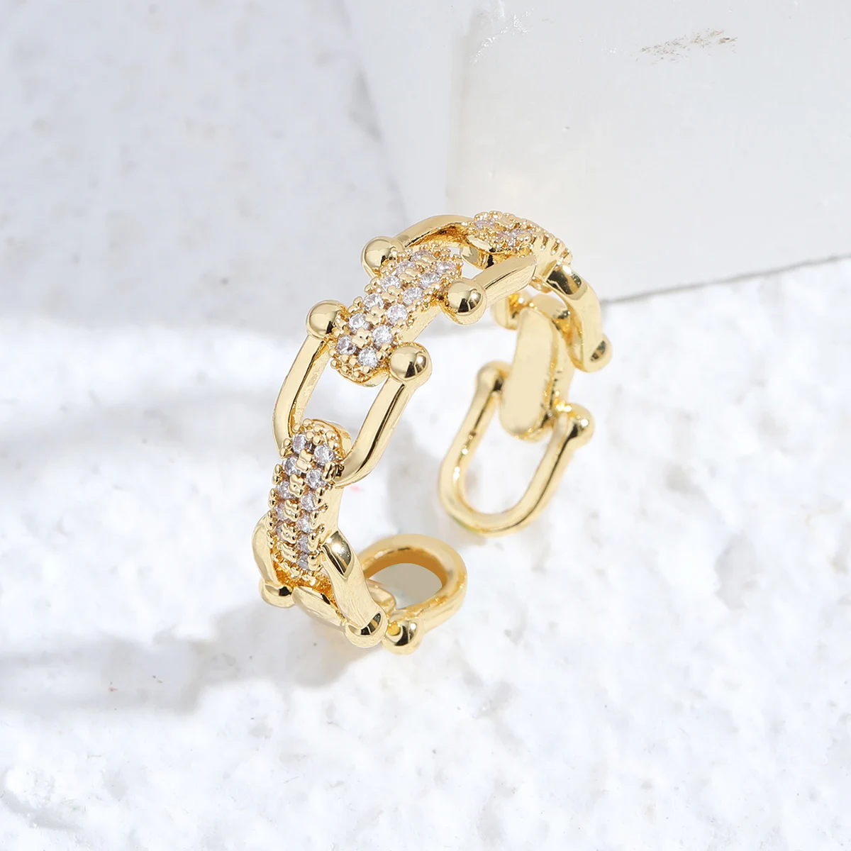 Fashion Women's U Shaped Hollow Round Open Ring Female Plated Real Gold High Quality Luxury Ring