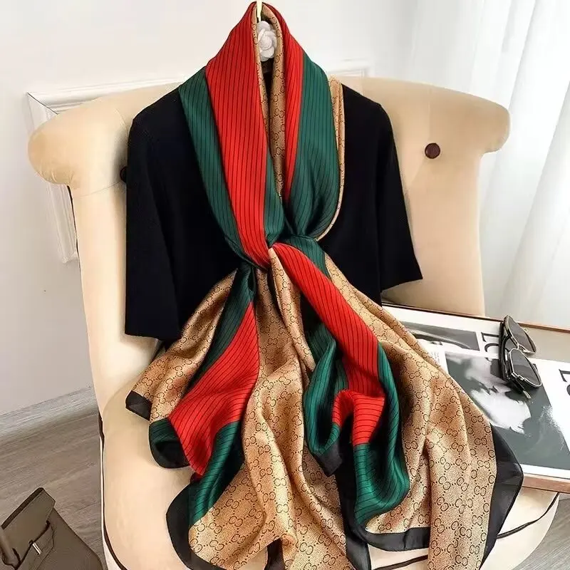 1 Stück 90x180cm Neuer Seidensatin-Schal, Künstlerischer Stil, Retro-Schal mit Pflanzen- und Blumendruck, Elegantes und leichtes Luxusgeschenk für Mama – Detail 10