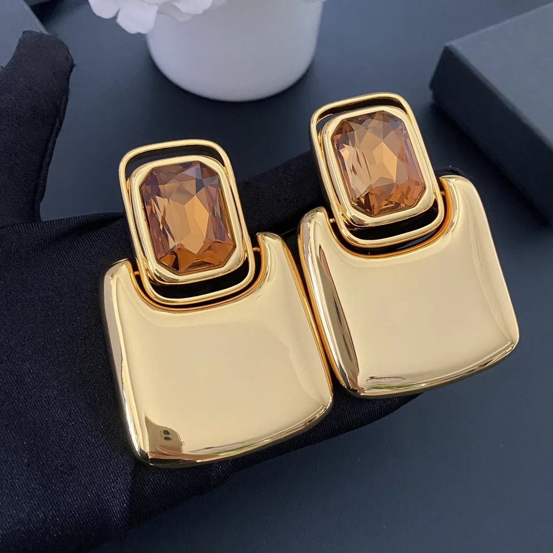 

New Europe Fashion Designer Brand Brass Gold Plated Square Earrings Ear Clip Woman Top Quality Jewelry Trend