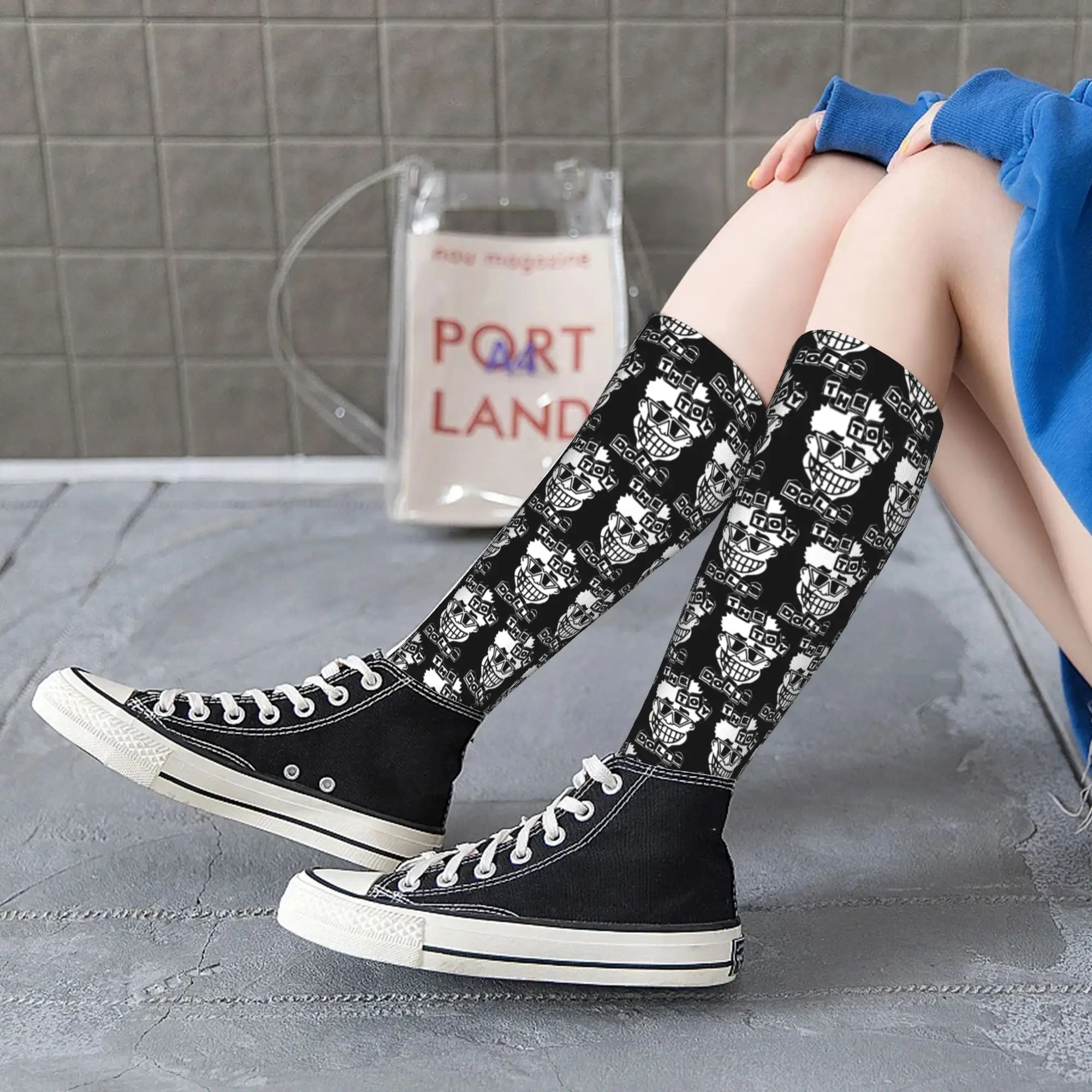 All Seasons Crew Kousen de speelgoedpoppen Sokken Harajuku Grappige Hip Hop Lange Sokken Accessoires voor Mannen Vrouwen Verjaardagscadeau