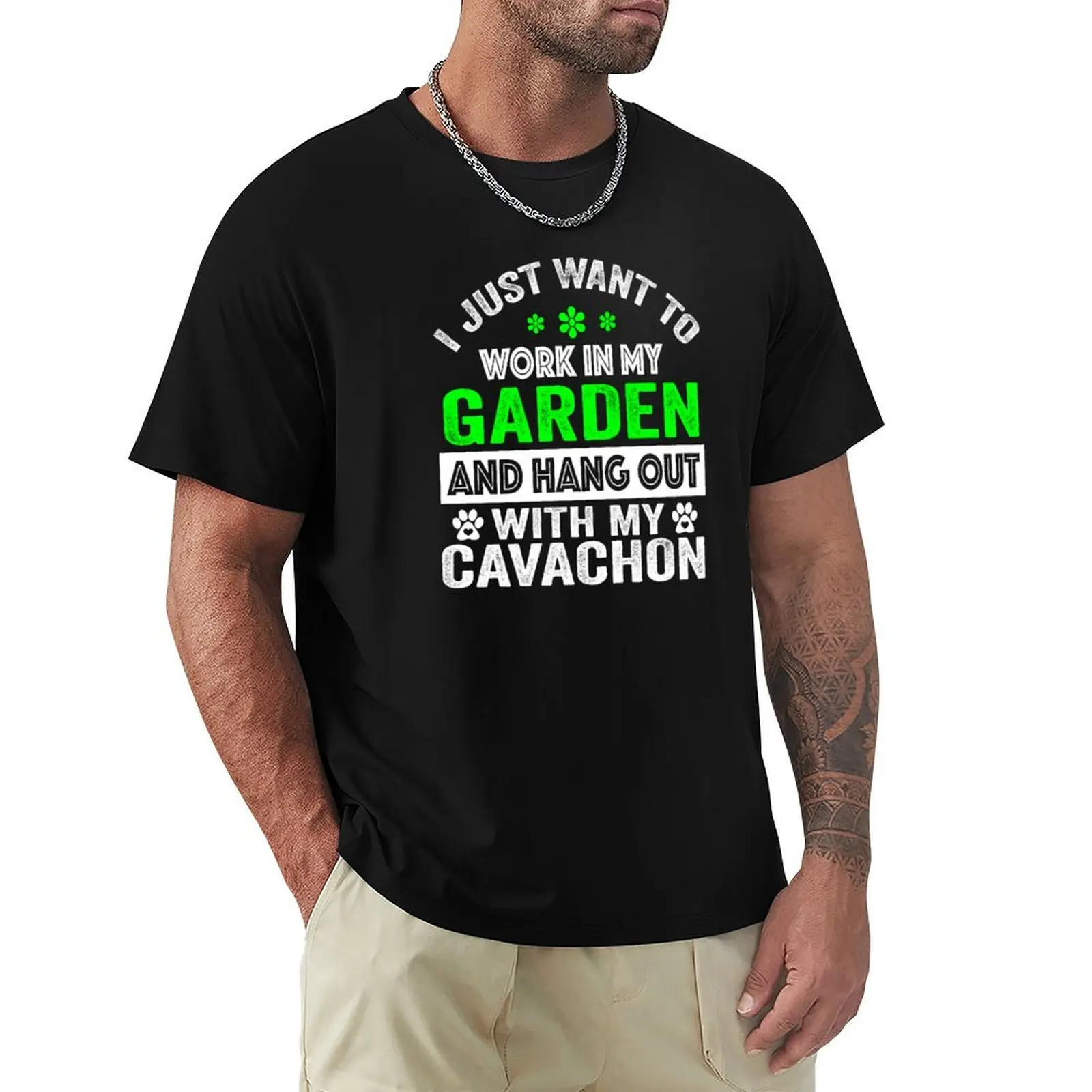Solo Quiero Trabajar en mi jardín y pasar el tiempo con mi Cavachon, divertida camiseta navideña para amantes de los perros Cavachon y del jardinería