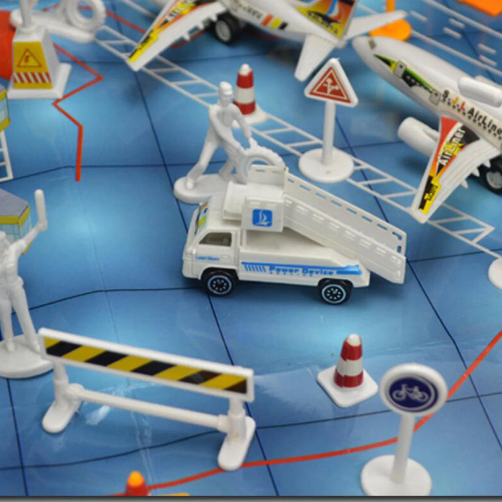 Simulation Airport Scene Toy Airport Assembled Toyst Airplane Aircraft Terminal For Kids Christmas Birthday Gifts Collectibles