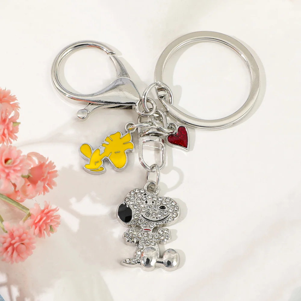 Cartoon Snoopy Schlüsselanhänger mit Vollzirkonia, Paar-Geschenkanhänger, Cartoon-Hund Schlüsselring, Valentinstag-Accessoires – Detail 3