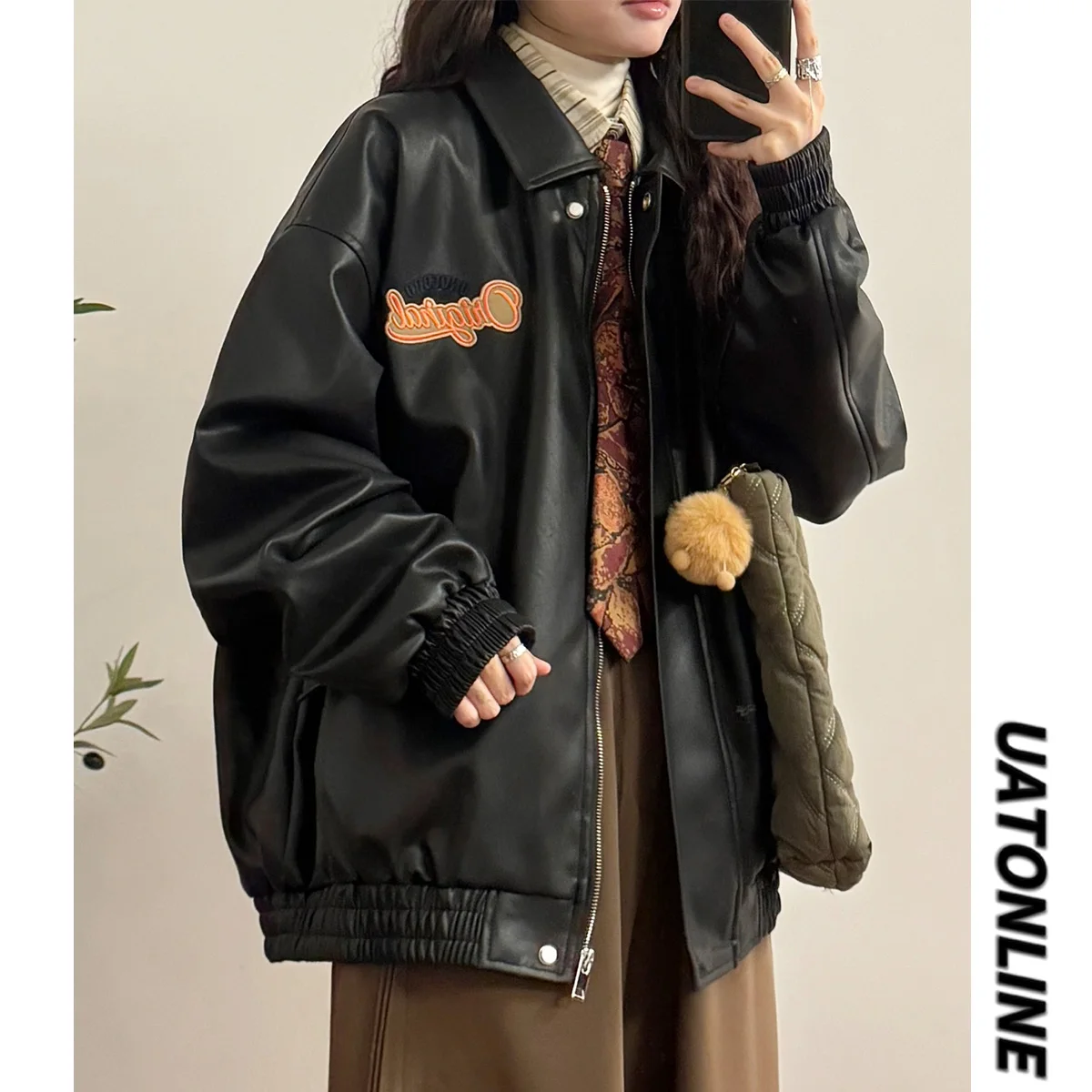 UATONLINE2025 春秋 アメリカンレトロ 刺繍入りレターPUレザー ジャケット レディース ルーズフィット ストリート スリーブロング ジージー...