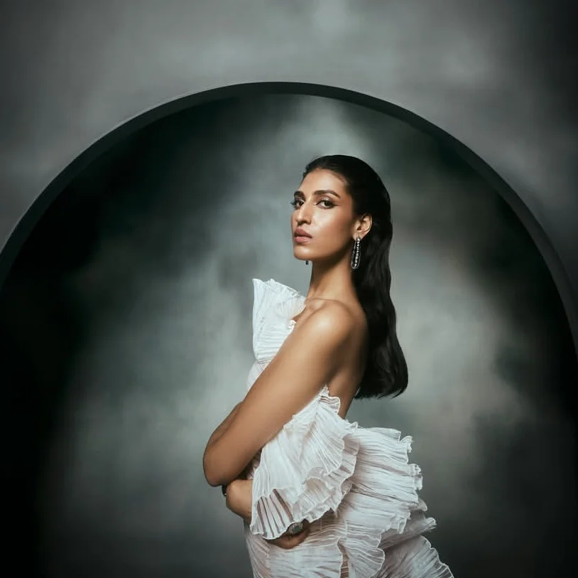 Elegance White Women Dress Pleated Off Shoulder Formal Occasion Evening Gowns Straight Sheer Backless Party Dresses Long