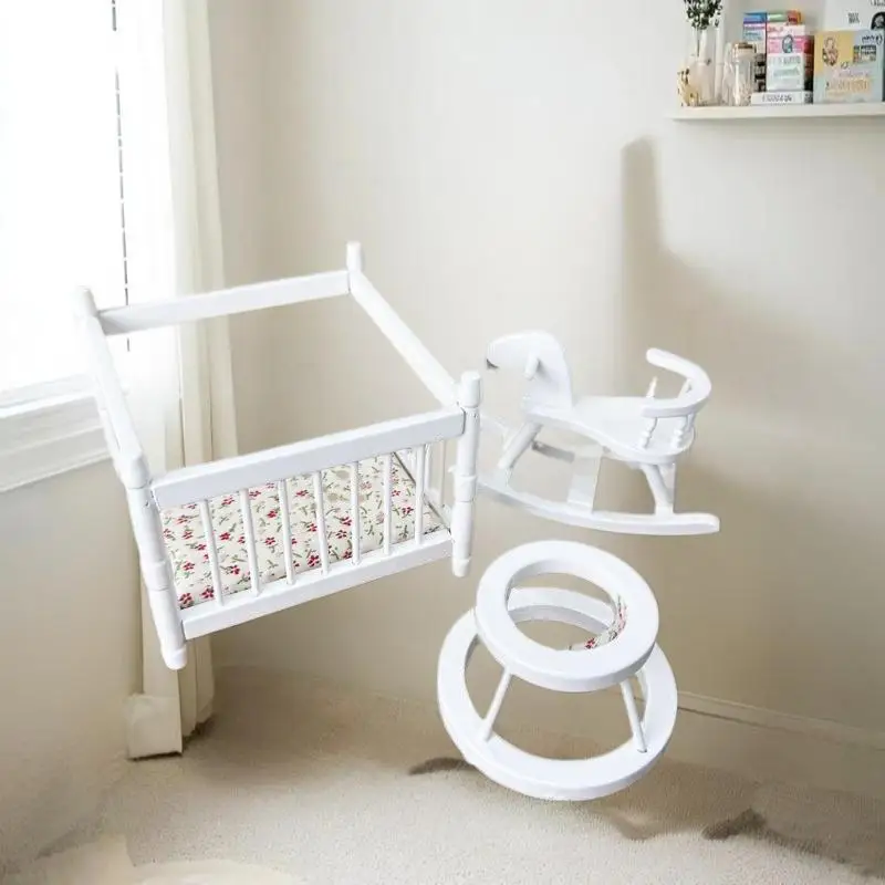 1:12 Miniature di case delle bambole Box Letto per bambini Cavallo di troia Girello Set da 3 pezzi Modello Decorazione della casa delle bambole Giochi di imitazione Giocattoli fai da te