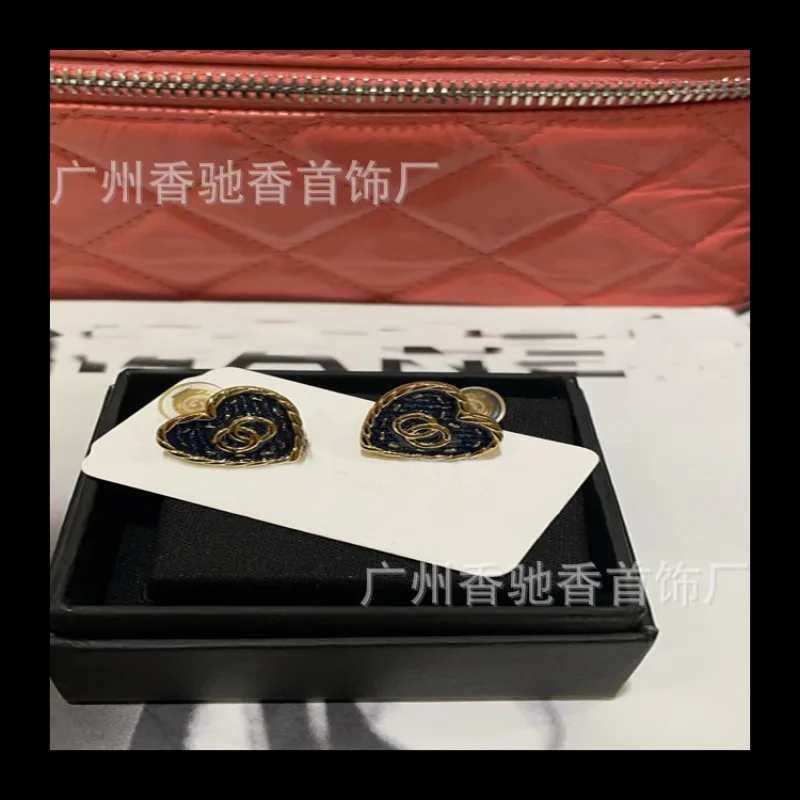 

Новые синие джинсовые заколки для ушей Love, женские высококачественные заколки для ушей во французском стиле ретро, средний антикварный персиковый темперамент в форме сердца