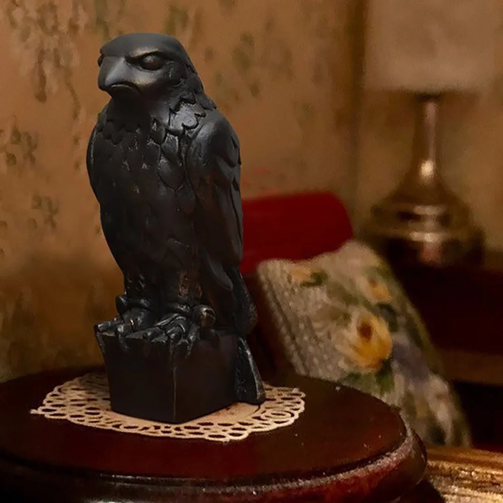 

Creative Resin Eagle Statue Rustic Colors Lightweight Desktop Garden Home Office Decoration Modern Tabletop Outdoor Adornment