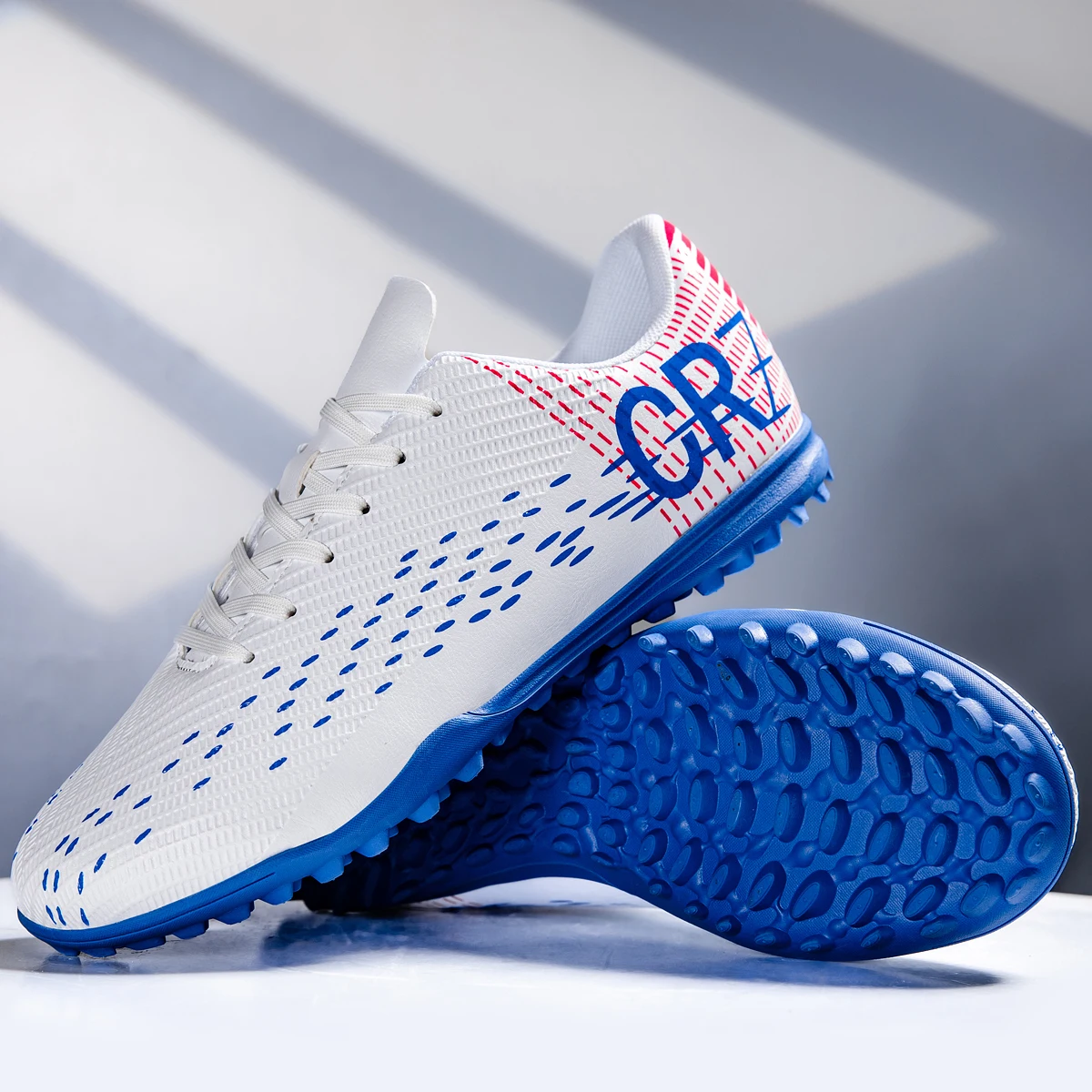 

Breathable football shoes with TF broken nails suitable for training and competition, anti slip football shoes