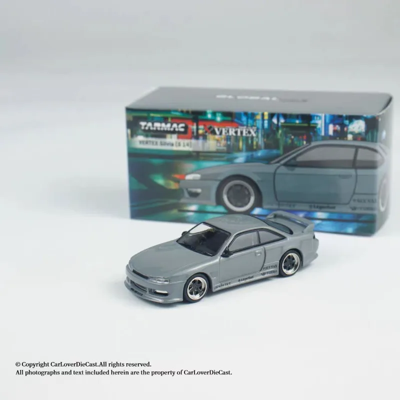 TW 1:64 Nissan VERTEX Silvia S14 modelo de carro de liga de simulação fundida, brinquedo de presente de festival para meninos, ornamento colecionável para adultos.