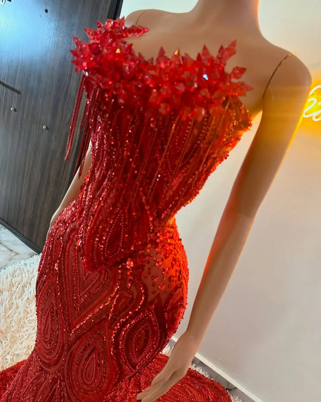 Nieuw ontwerp luxe rode bading kwastjes unieke decoratie slanke sexy charmante zeemeermin avond prom formele feestjurk