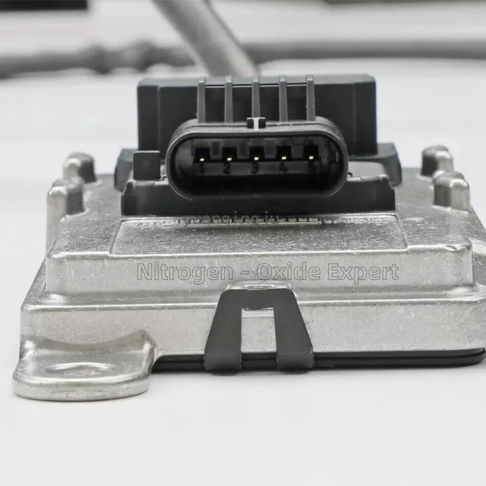 

A0009052619 A 000 905 26 19 NOx Sensor For Mercedeces Benz SLK R172 ML/GLE W166 C292 GL GLS X166 /C W205/E 213 238 Sprinter 906