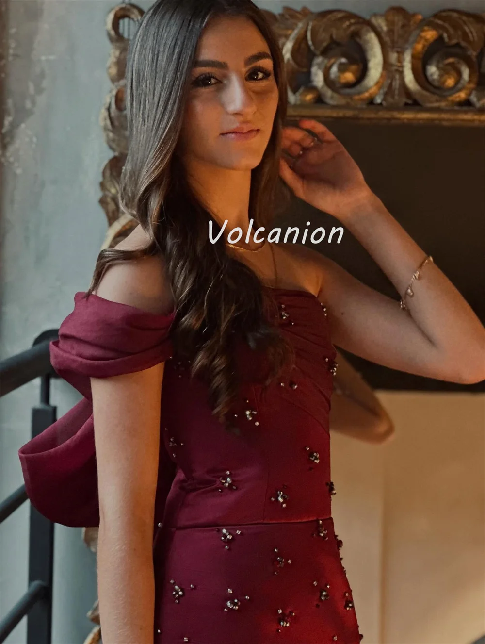 Индивидуальные современные стильные модные шармезные стразы со складками трапециевидной формы с открытыми плечами мини-платья на заказ сексуальные платья для особых случаев