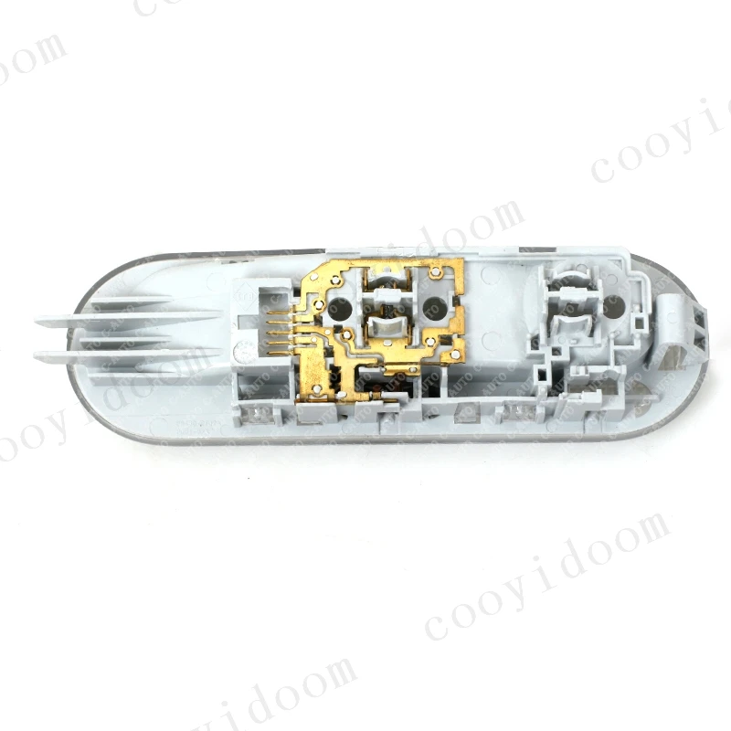 Car 3-Botton / 1-Botton Car Interior Dome Reading Light Ceiling Lamp For Nissan Qashqai Sunny Micra / march Renault Dacia