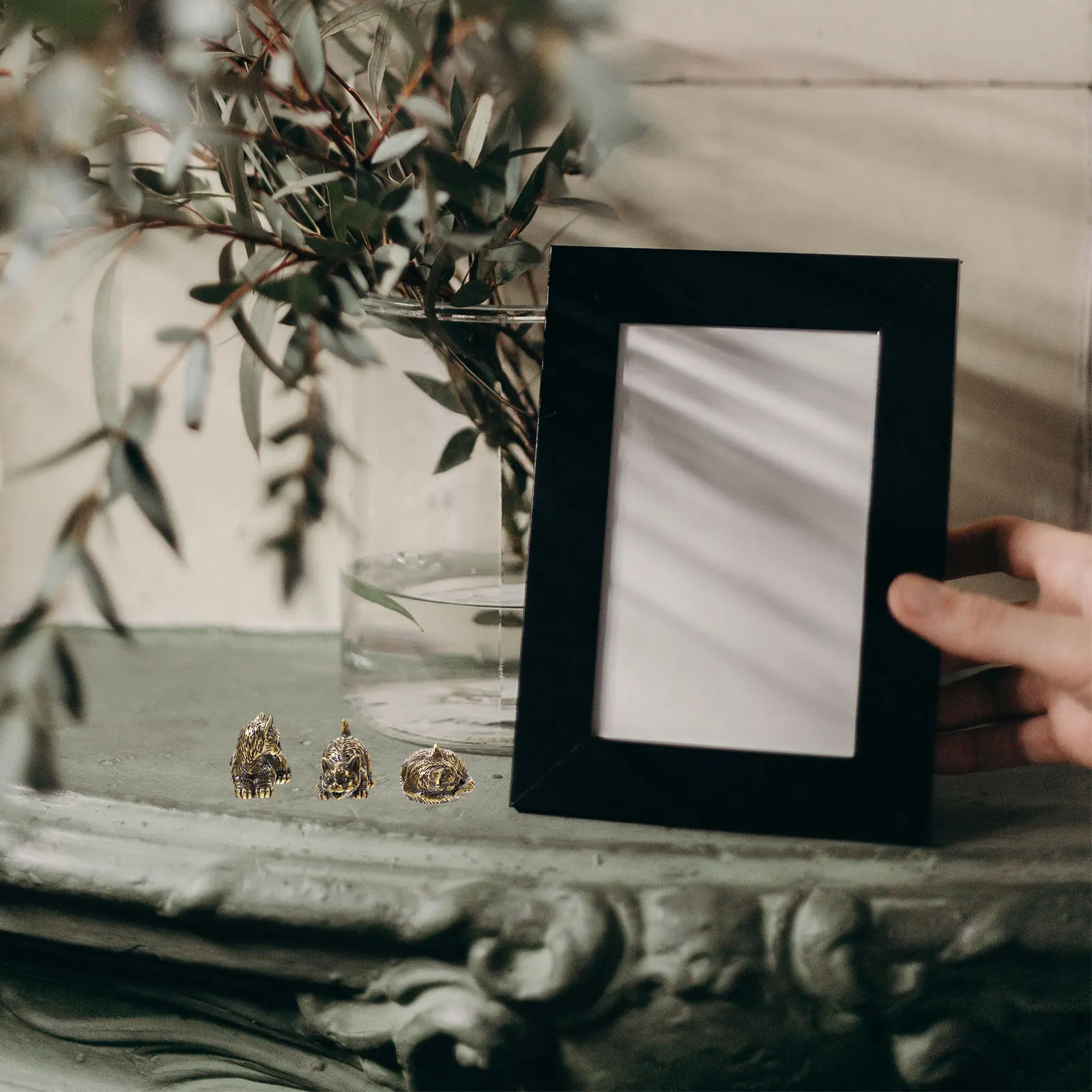 

Brass Cat Decoration Set of 3 Mini Cat Statues for Desk Cat Figurine Animal Sculpture Ornament Tea Pet Home Decorative Accessory