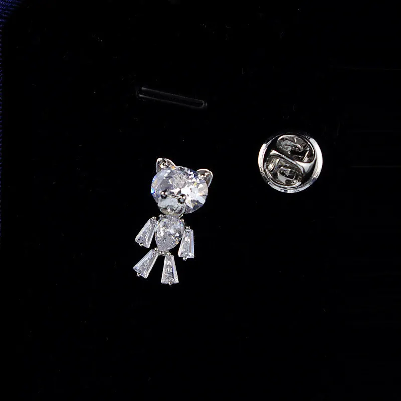

Japanese Cute Teddy Bear Brooch Corsage High-end Collar Pin Collar Buckle Shirt Suit Neckline Decoration Badge Versatile Woman