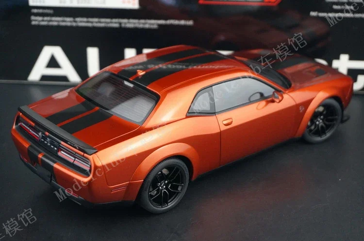 Autoart 1:18 Hellcat SRT Simulation Limited Edition All Open Alloy Metal Static Car Model Toy Gift