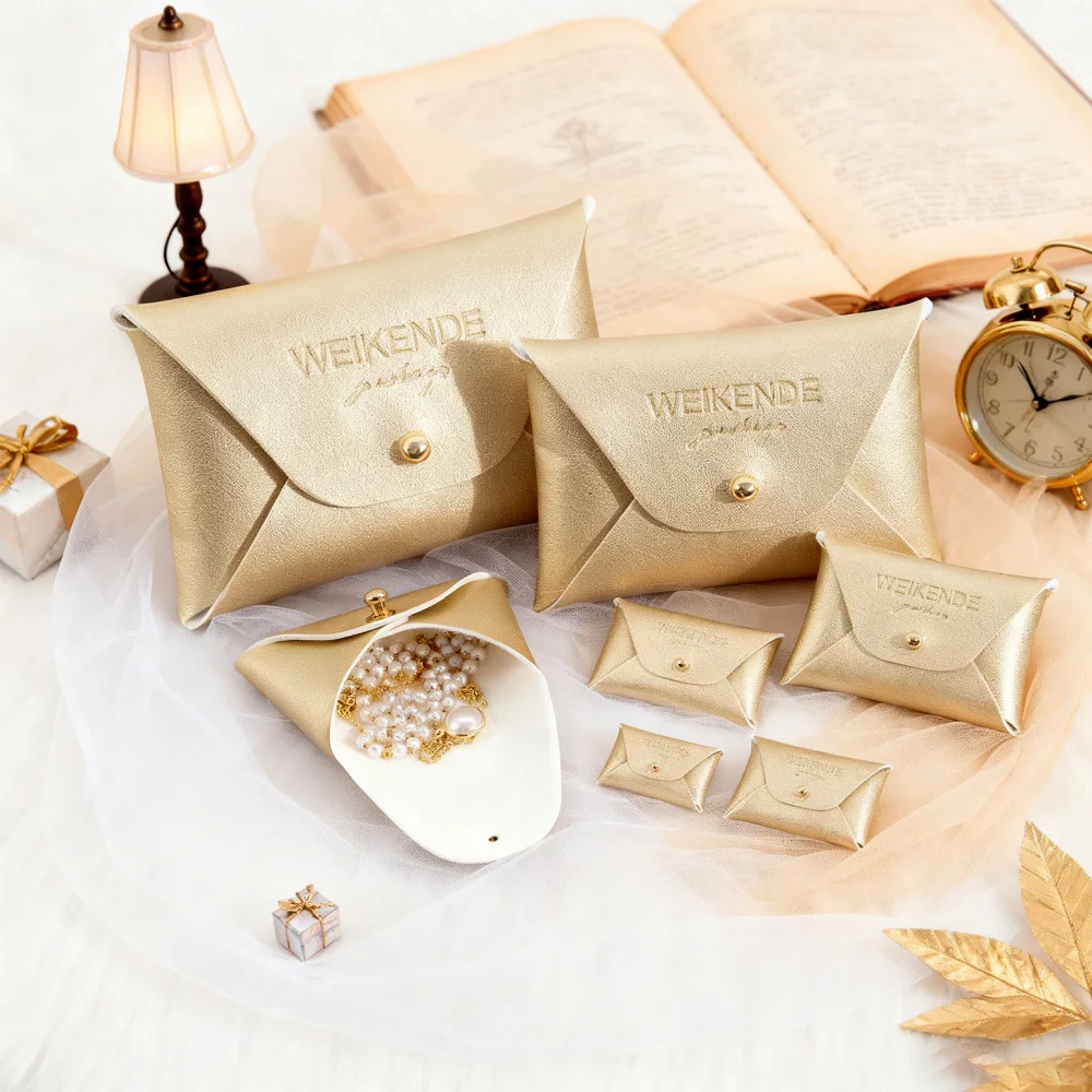 

50Pack Custom Emboss PU Leather Envelope Jewelry Pouch With Rivet Botton Fashion Rings Earring Necklace Jewellry Packaging Bag