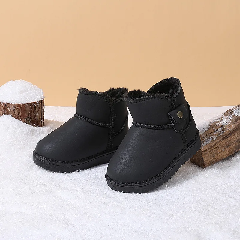 أطفال الثلوج الأحذية الحرارية للبنين بنات سميكة أفخم الأطفال حذاء من الجلد الدافئة 2025 الخريف الشتاء المضادة للانزلاق أحذية الموضة الكلاسيكية