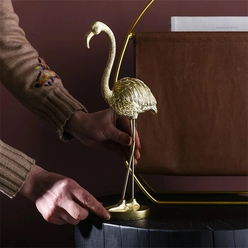 

Golden Flamingo Figurine Nordic Light Luxury Resin Sculpture Modern Home Decoration Accessories Crafts TV Cabinet Table Ornament