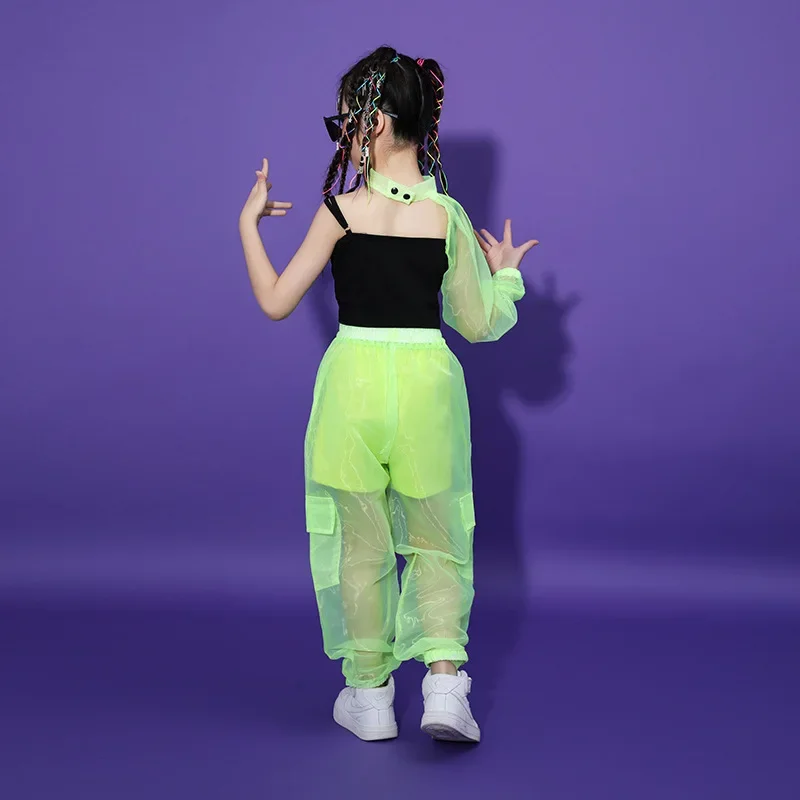 Hip Hop เสื้อผ้าเด็กหญิง Jazz Street Dance เครื่องแต่งกายสีเขียว Single Sleeved Crop Tops กางเกงตาข่ายเด็กชุดประสิทธิภาพ