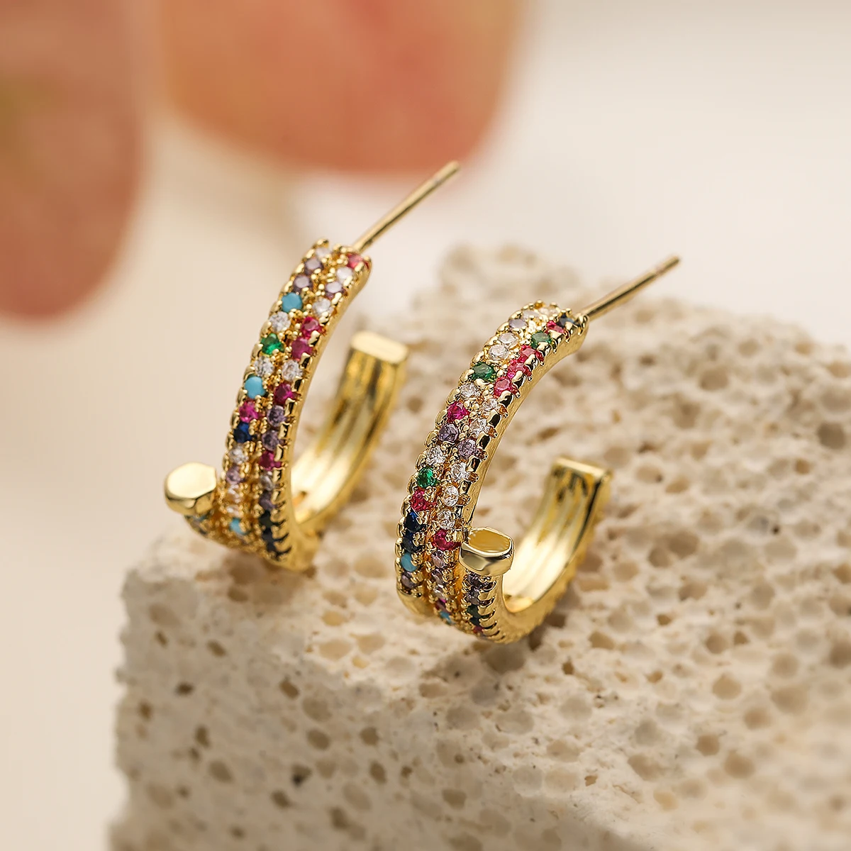 New Hot Sale Geometric Cute Hoop Earrings Fashion Gold Color AAA CZ Zircon Wedding Earring Female Engagement Jewelry