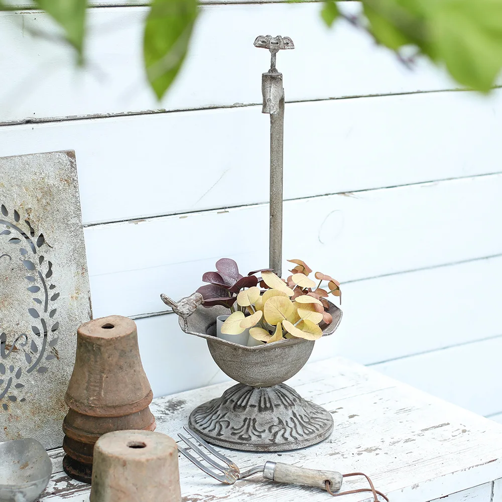Faucet Features Iron Flower Ornament Storage Gardening Jewelry Garden Grocery Creative Vintage Iron Flower Ornament