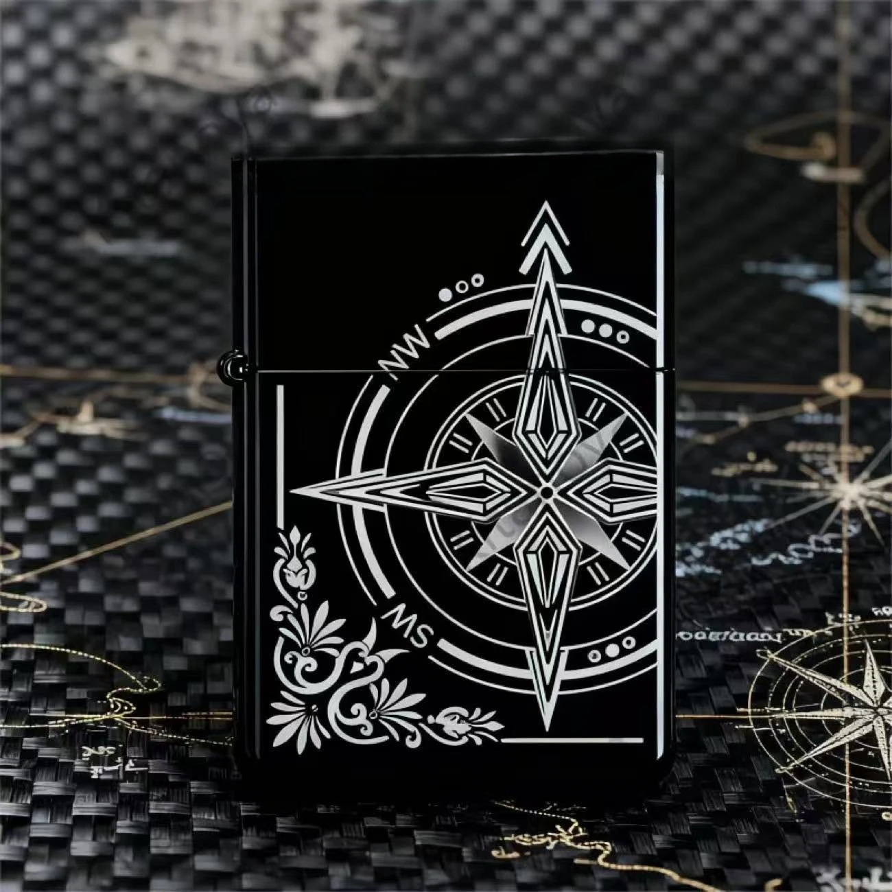 New Creative Love Compass Kerosine Lighter, Windproof Personalized Engraving Transfer, Men's Cigarette Accessories Gift
