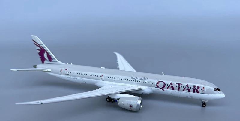 AV4124 1/400 Qatar B787-9 A7-BHF Model samolotu Model kolekcjonerski ze stopu gotowego produktu