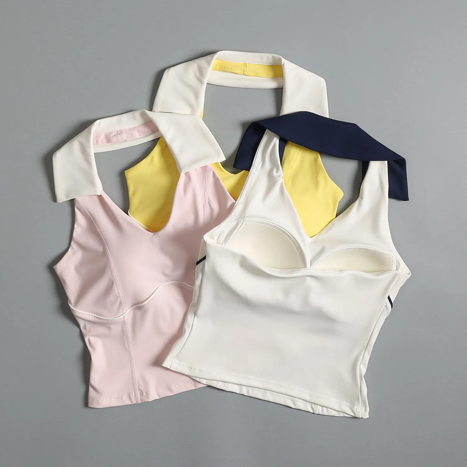 

Универсальный спортивный жилет для женщин, летний, с воротником-поло, для утренних пробежек, с эффектом пуш-ап, амортизирующий бюстгальтер, профессиональный топ для йоги, фитнеса и тренажерного зала.