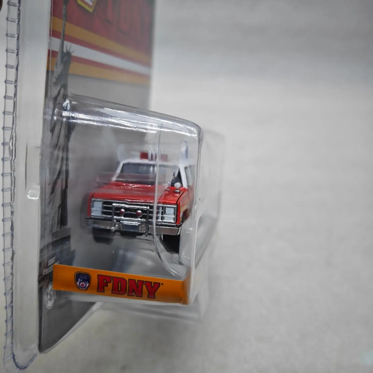 Greenlight 1:64 1991 Chevrolet Suburban Alloy simulação micro modelo de carro coleção decoração carro brinquedo presente