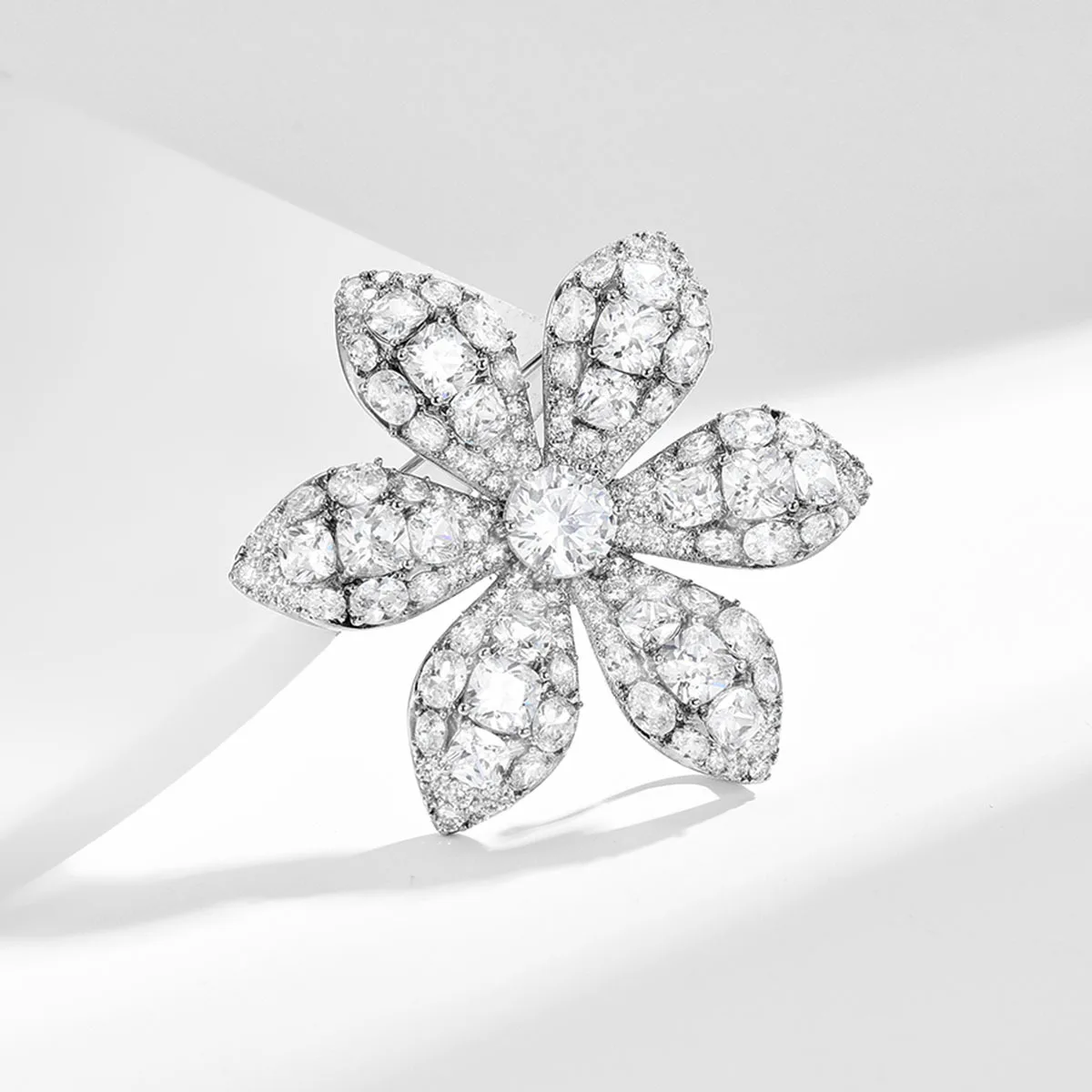 Luck Bracelet Hand String Affordable Luxury Ultra-Shimmering Zircon Flower Brooch—simple Versatile Perfect For Workwear High-End