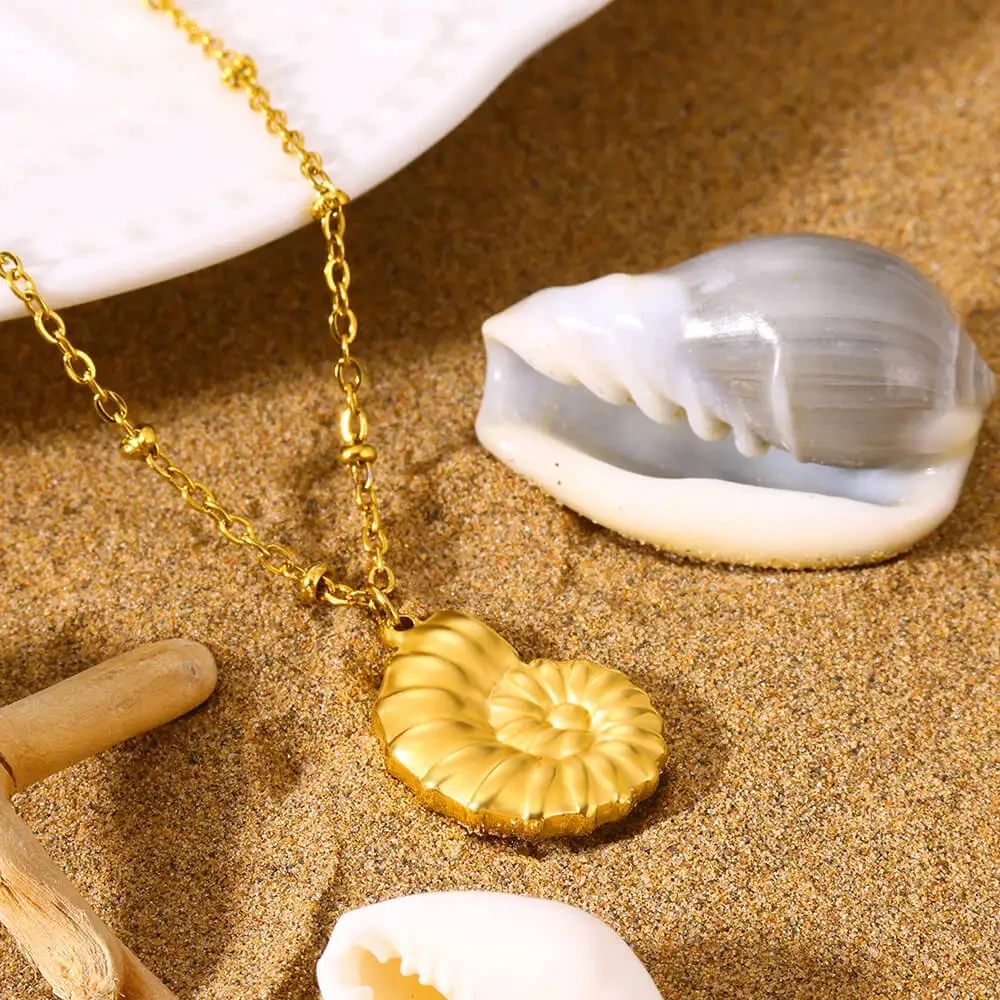 Fashion Conch Pendant NecklacesFor Women Gold Color Stainless Steel Chain Conch Necklace Shell Ocean Jewelry Wedding Gift 2024 image 4