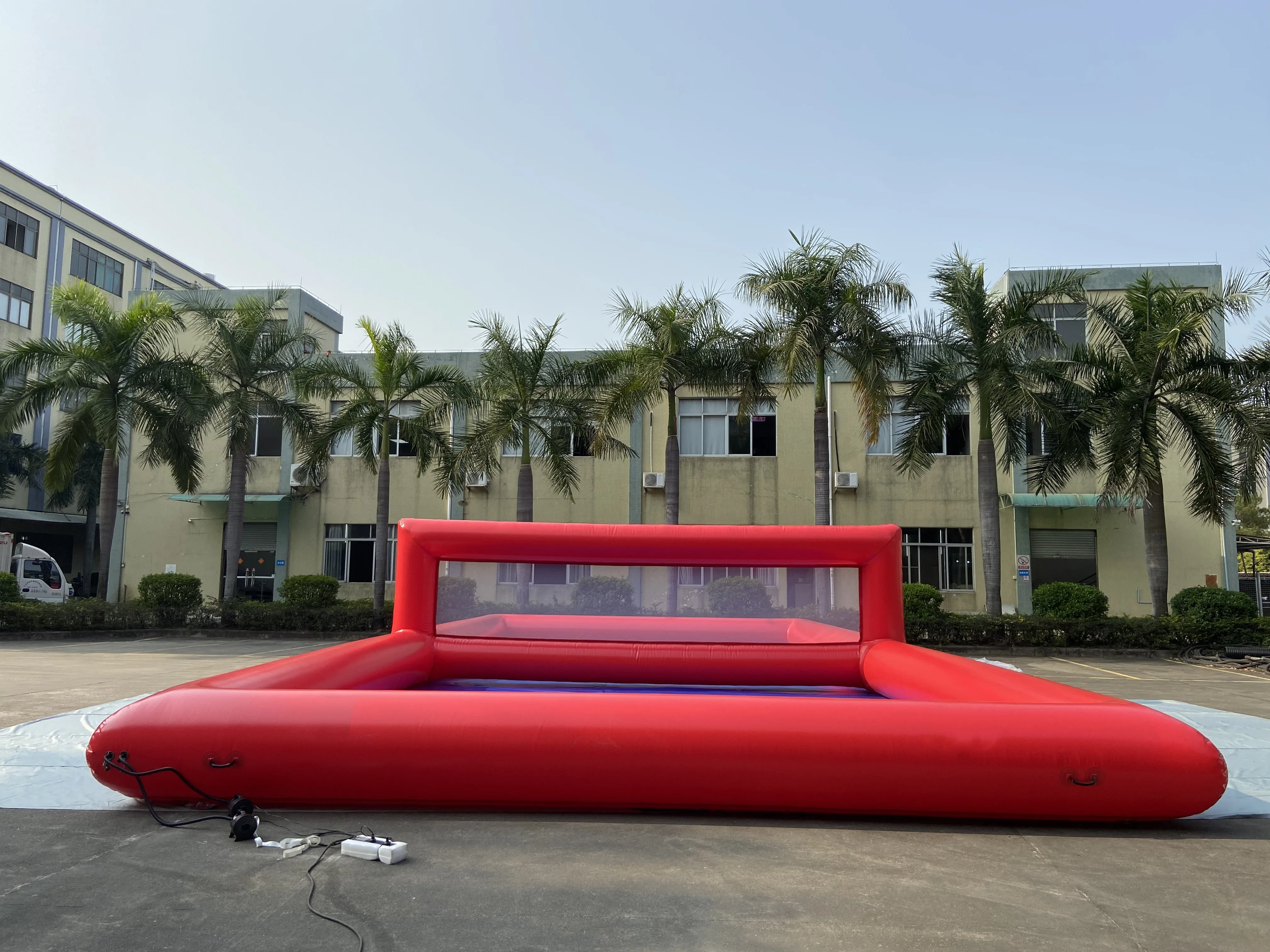 2026Popular campo de voleibol de agua inflable cancha de tenis inflable portátil eventos deportivos de voleibol para equipos al aire libre