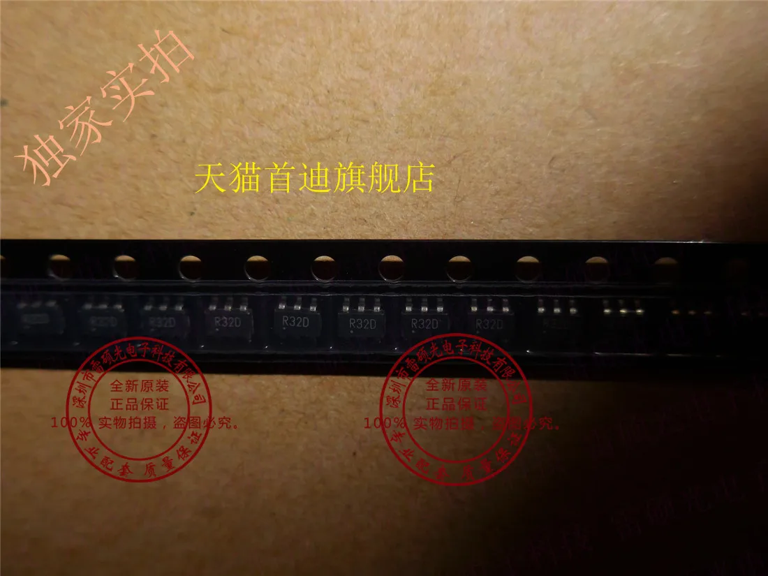 

REF3230AIDBVR REF3230 :R32D