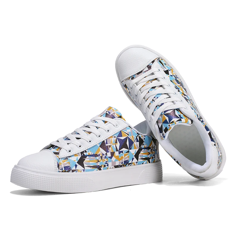 

Мужские дышащие повседневные кроссовки, легкие прогулочные туфли, модные удобные спортивные кроссовки с принтом граффити