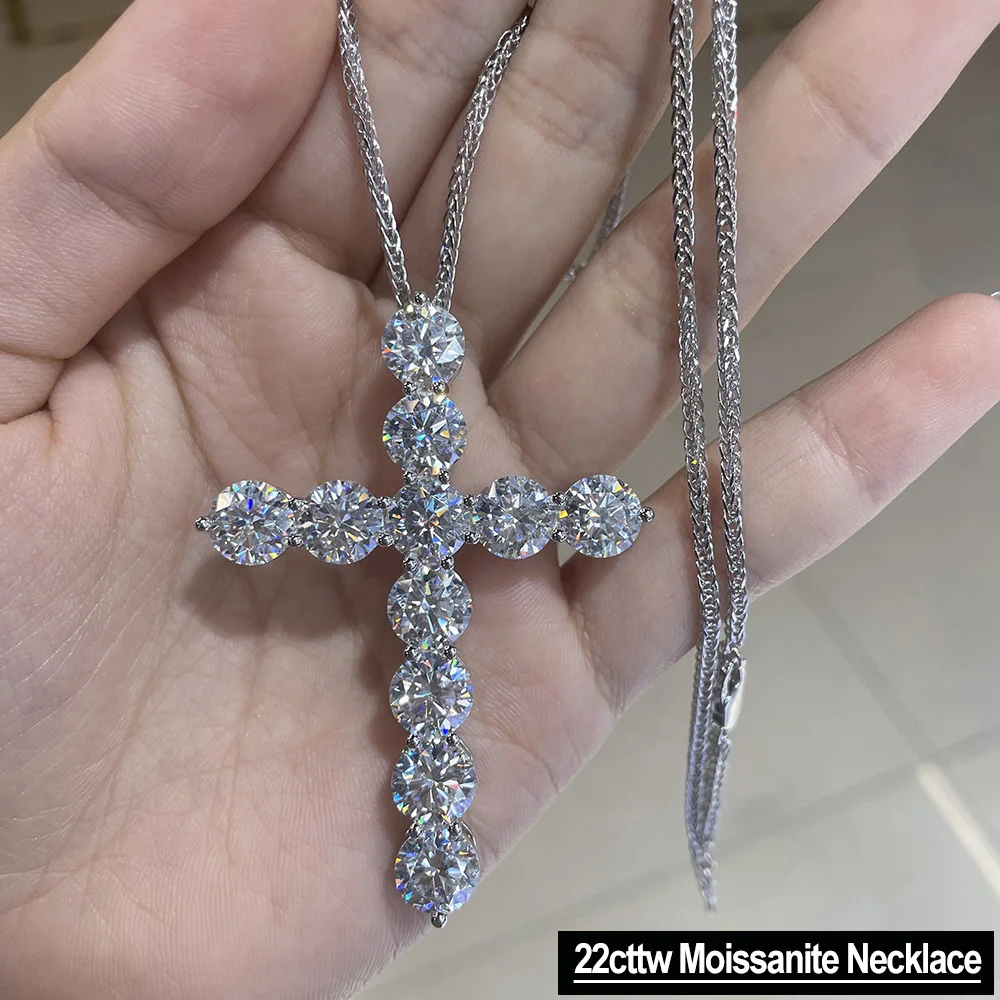 

Serenity 22ct D Color Moissanite Cross Necklace for Women Men 100% S925 Sterling Silver Plated 18K Lab Diamond Jesus Neck Chain