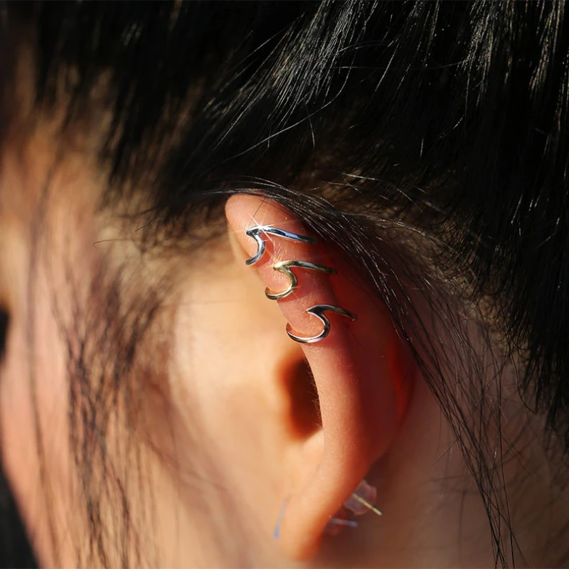European and American New Style Internet Celebrity Street Photography Simple Wave Ear Clip Fashion Trend Accessories
