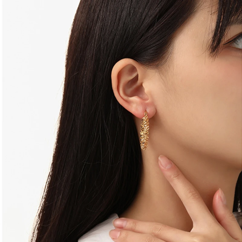 Trendy Jewelry Classic Round Hoop Earrings Hot Sale Simply Design High Quality Copper Metal Gold Color Earrings For Women Girl