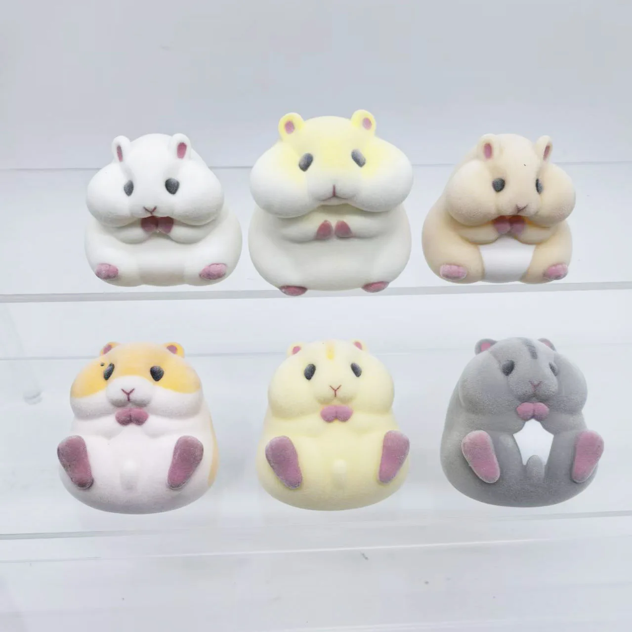 

Игрушка слепая коробка. Он из наличии, пожалуйста, не заказывайте ее. Продано, не покупайте!