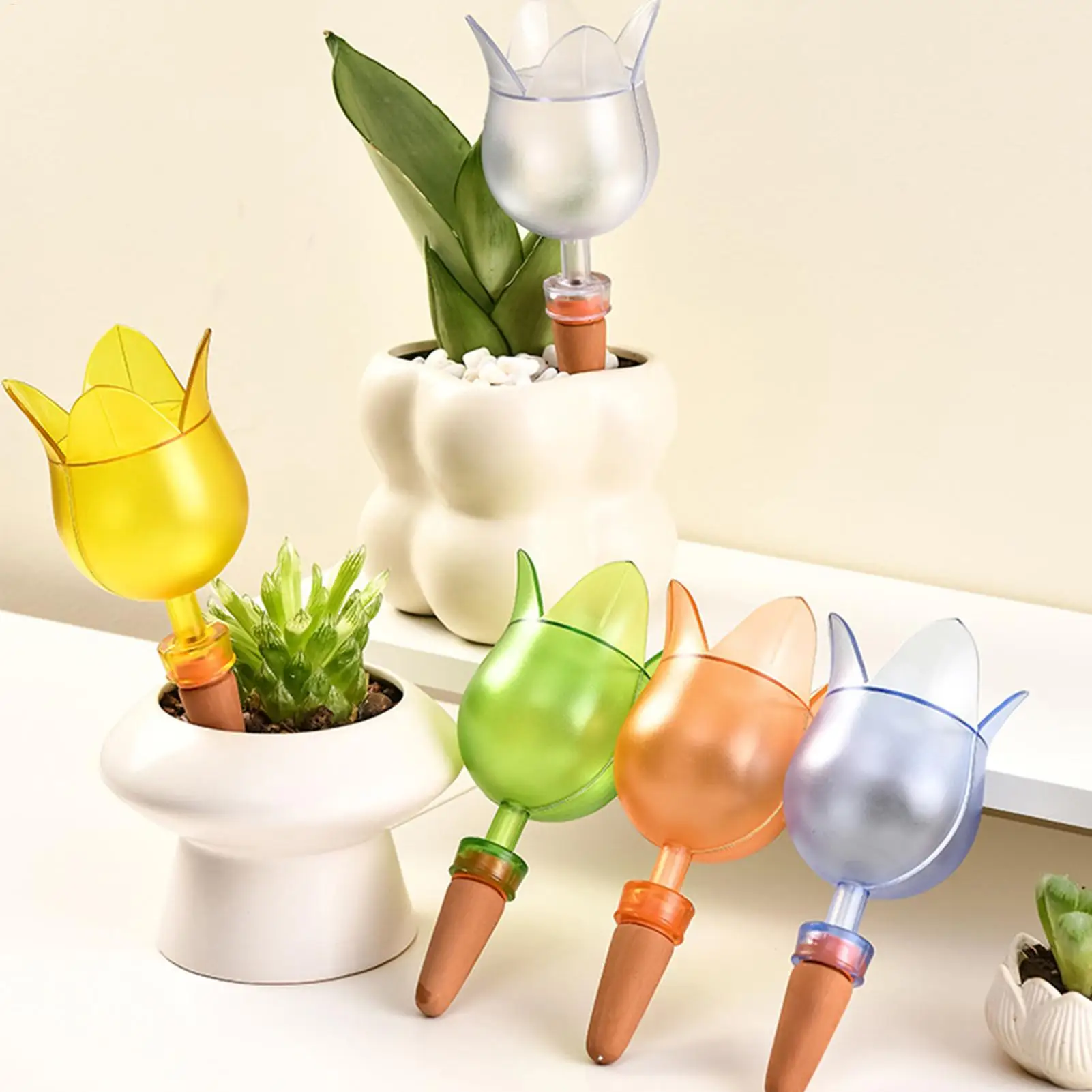 

Plant Watering Spikes Vegetable Irrigation Stakes 5 Pieces Reusable Flower-Shaped Watering Spikes For Vegetable Flowerbed Lawn