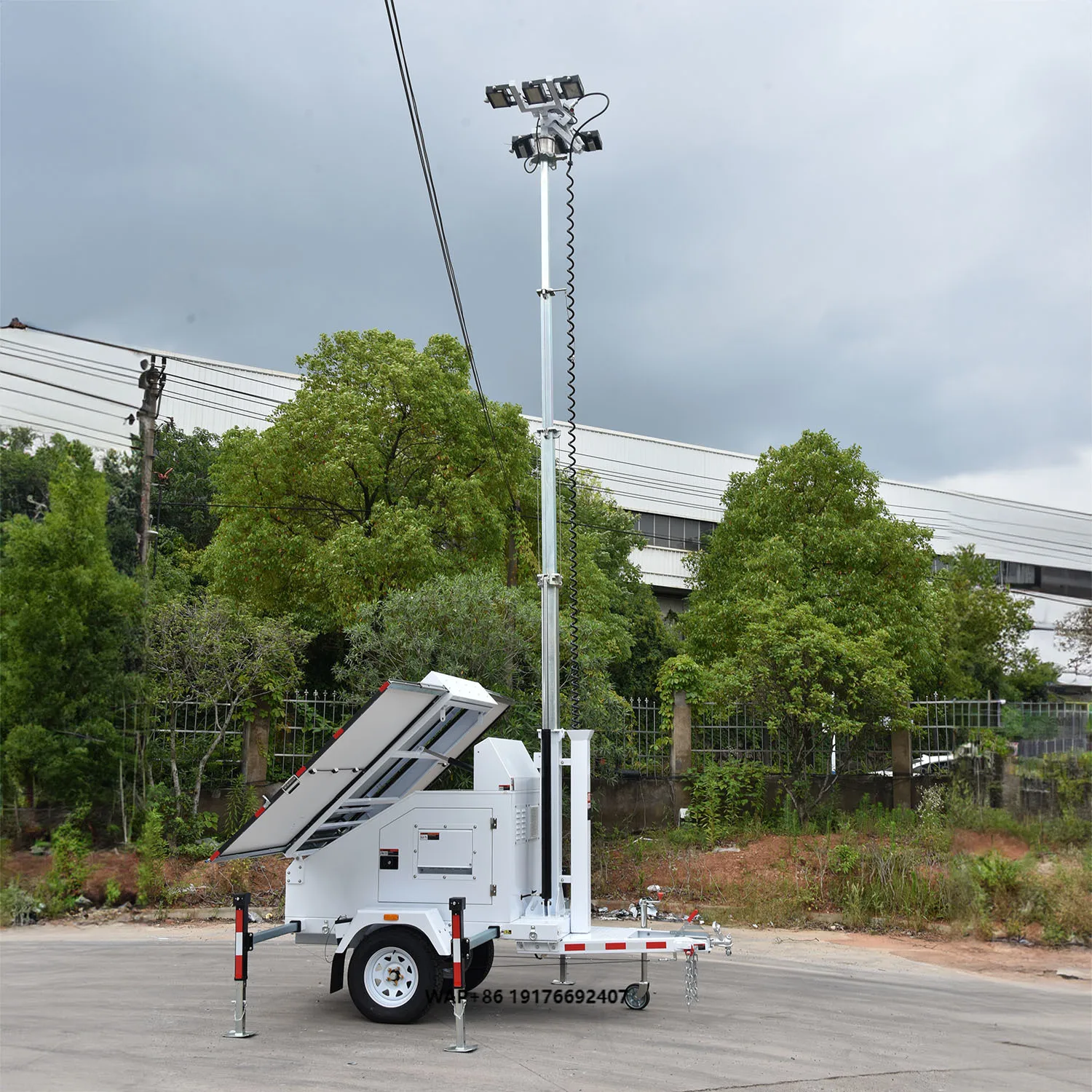 Heavy-Duty 360° Rotation Hydraulic 8m Telescopic Mast Solar Panel Long Duration Battery Mobile Light Tower