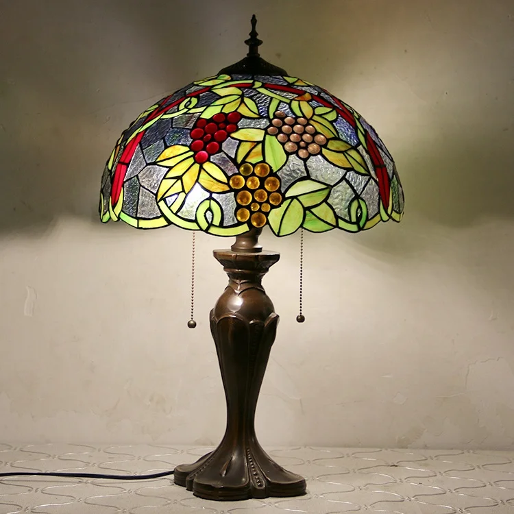 Beautiful  Table Lamps Antique Grape Stained Glass Lampshade Desk Lamp for Home Decoration