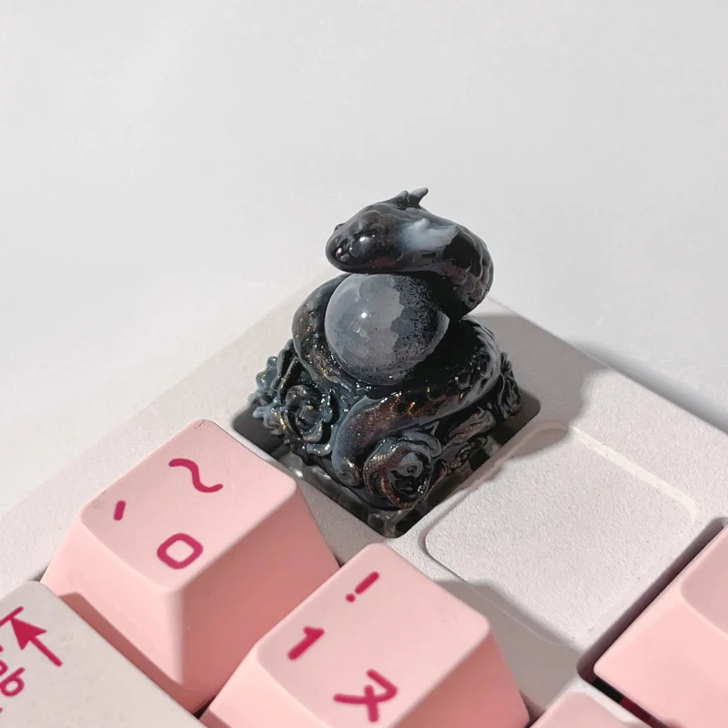 น่ารัก Spirit งู Keycap Kawaii Custom เรซิ่น DIY Artisan Key Caps สําหรับคีย์บอร์ด Gamer อุปกรณ์เสริมของขวัญ MX Cross Switch