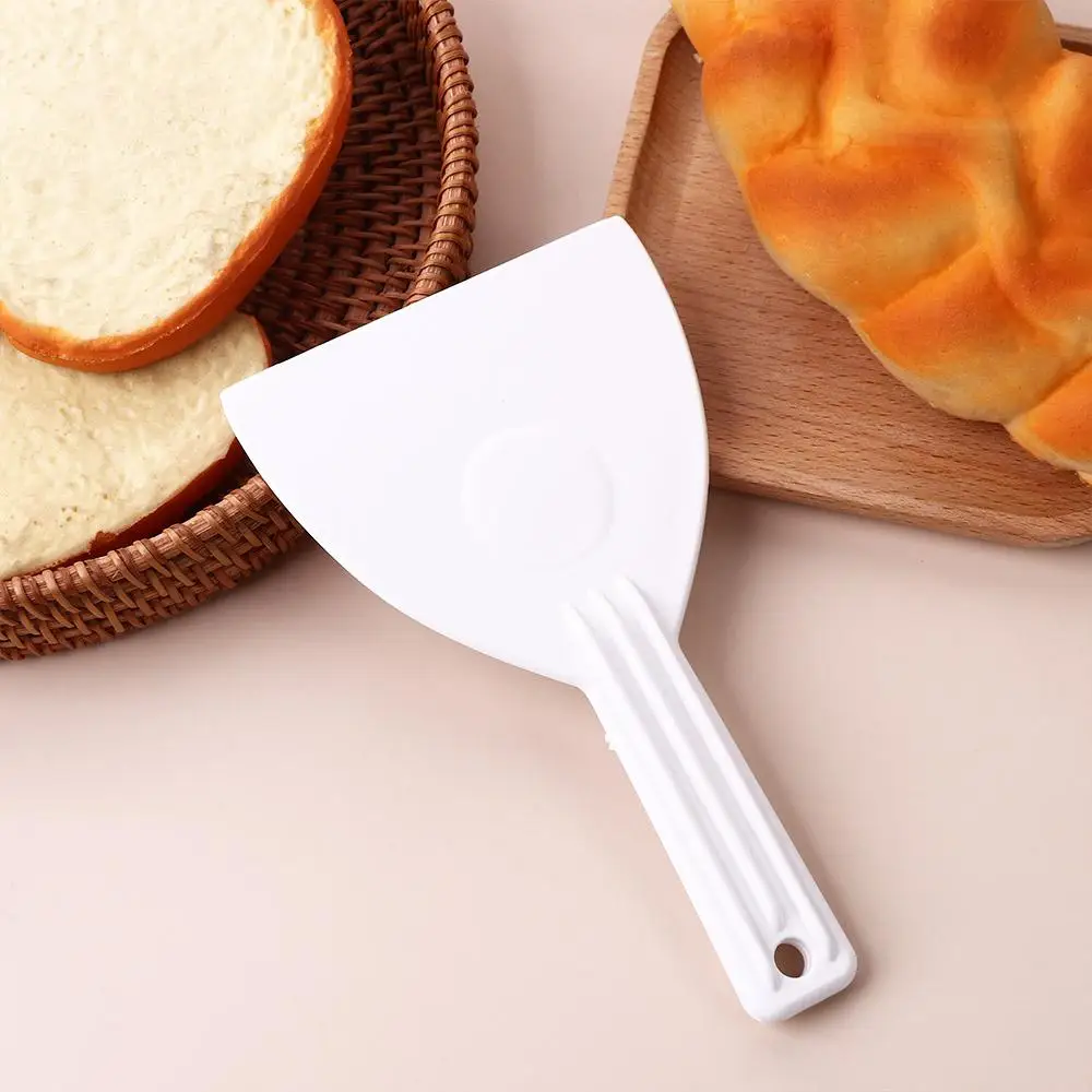 Bread Pizza Plastic with Handle Trimming Multipurpose Chopper Dough Cutter Scraper Bench